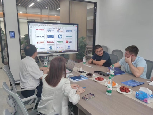 Latest company case about Customer Visits Offline Communication