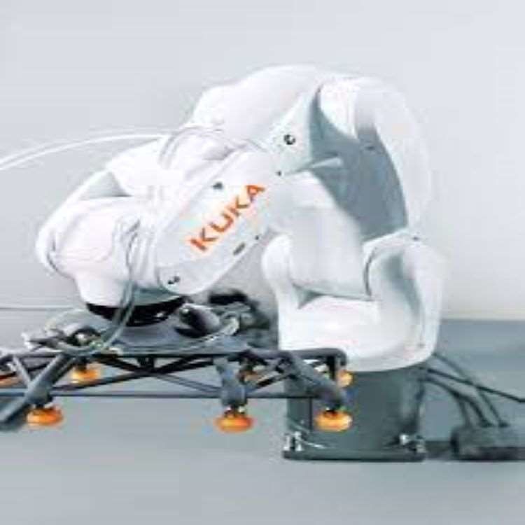 Kuka Robotic Arm 6 Axis KR 6 R900-2 With CNGBS Robot Gripper For ...