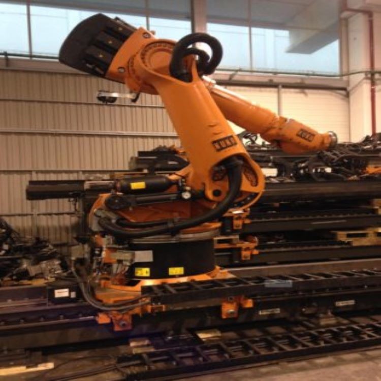 Kuka Robotic Arm 6 Axis KR 360 R2830 With CNGBS Robot Gripper For ...