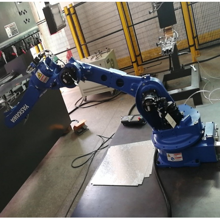 Industrial Robot Arm 6 Axis Of GP25 For CNC Welding Robot Mig Mug ...