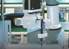 UR Collaborative Welding Robot For 850mm Arm Reach With Robotiq Robot Gripper