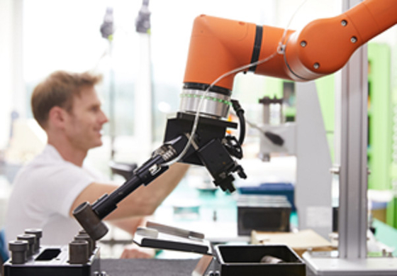 Hanwha 6 Axis Cobot Palletizer HCR-12 Collaborative Robot Arm With Vision System Onrobot Gripper