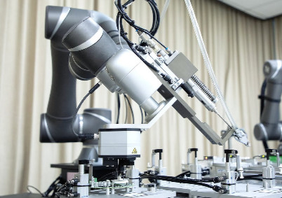 6 Axis Techman Cobot TM14 Robotic Arm For Screwing And Picking And Placing