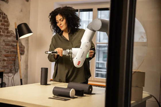 ABB GoFa CRB15000 Cobot with SMC Electric Gripper 2-Finger Type LEHF Collaborative Robot