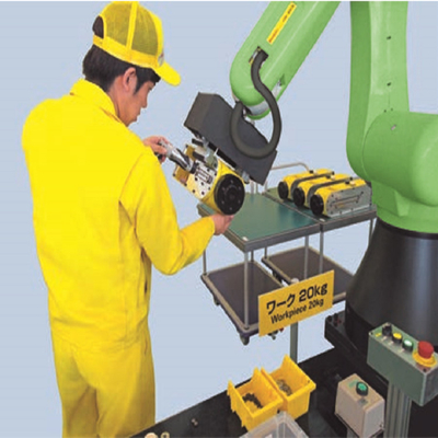 Fanuc CR-4iA 6 Axis Chinese Robot Arm With Onrobot 2 Finger Gripper And Material Handling Platform