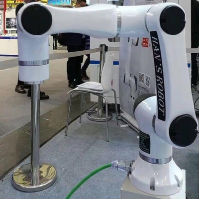 HAN'S E5 With 5KG Payload As Collaborative Robot With CNGBS Robot Gripper For Loading And Unloading