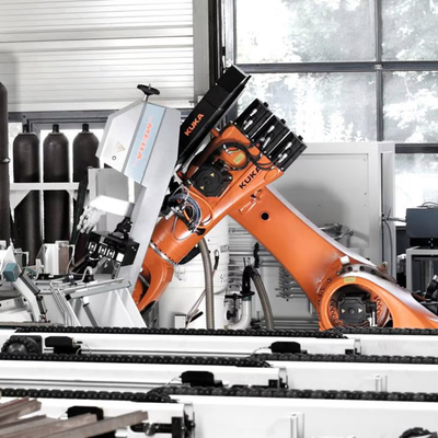 KUKA Industrial Robot Arm KR 470-2 PA Palletizing Robot With CNGBS Guide Rail For Factory As Pallet Machine