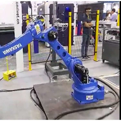 Yaskawa GP180-120 Robotic Arm With CNGBS Robot Quick Changer For Automated Industrial Robot