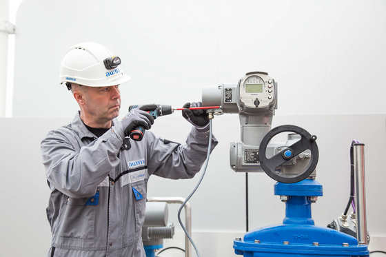 Auma Electric Acatuator With Chiese Electric Ball Vavle Globe Valve For Valve Control