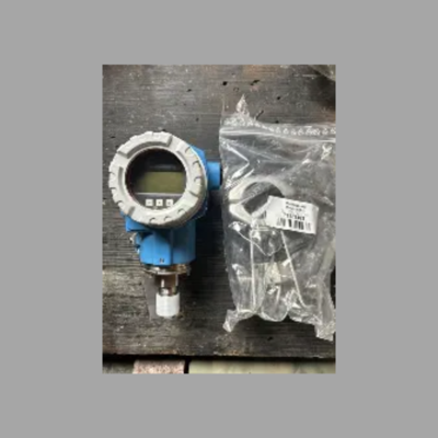 Flow control valve skid with Endress+Hauser Proline Prowirl F 200 vortex flowmeter and Cerabar PMC71 digital pressure transmitter