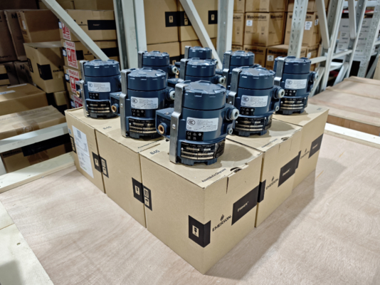 Fisher 846 Pneumatic Valve Accessories with Control Valve stock supplier