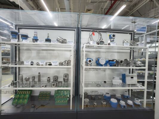 Bronkhorst IN-FLOW Mass Flow Meter And E+H Endress Hauser – Accurate Gas Control for Industrial Automation, In Stock