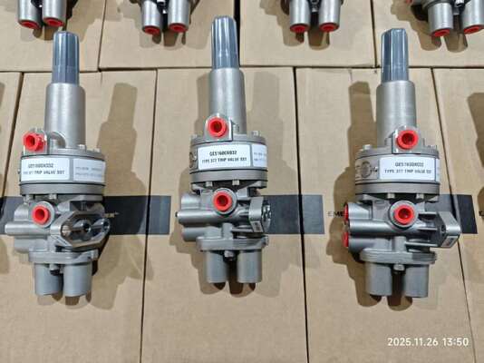 Fisher 377 Relay and Fisher DVC6200 DVC6200 SIS Industrial Pneumatic Control Component for Oil Gas Chemical Plant