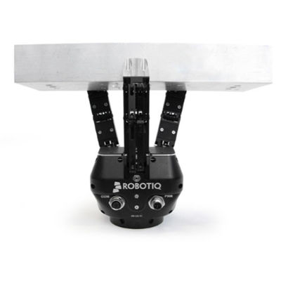 ROBOTIQ 3-finger adaptive robot gripper combined with AUBO i5 collaborative robot for picking robot