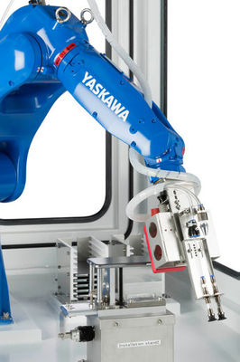 Yaskawa GP8 IP67 1.0KVA 727mm Six Axis Robot Arm