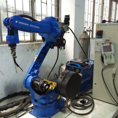 6 Axis Automatic Welding Robot Motoman AR2010 With Welder RD350S