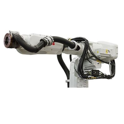 High Efficiency IRB6700-200/2.6 With Manipulator And Welding Torches As Spot Welding Machine