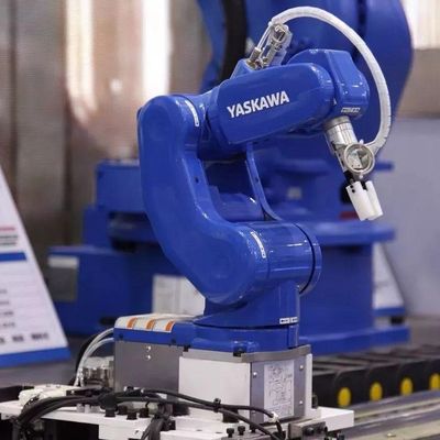 GP7 Industrial Robot Price With 7KG Payload And YRC1000 CNC Controller For Material Handling