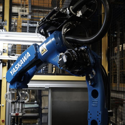 Industrial Robotic Arm Of Motoman GP50 With Arc Welder And 50KG Payload As Automatic Manipulator
