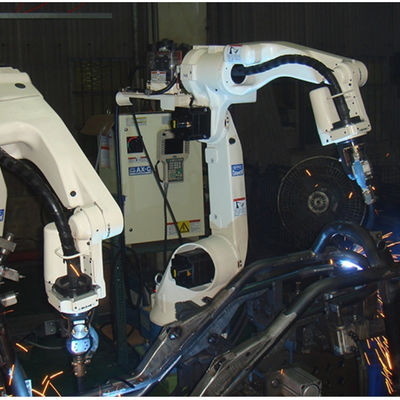 6 Axis Automatic Welding Robot OTC FD-B6 With DM350 Mig Welding Machine