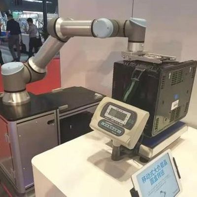 Fast And Accurate Collaborative Robot UR 16e With 16KG Payload Manipulator As Cobot Robot For Packing