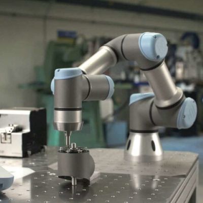 Automatic Robotic Arm 6 Axis UR5e Loading And Unloading Pick And Place Robot