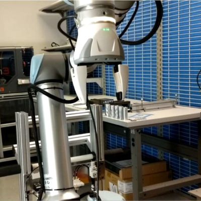 UR Robot UR10e 6 Axis Robotic Arm For Dance And Automation Handling As Collaborative Robot