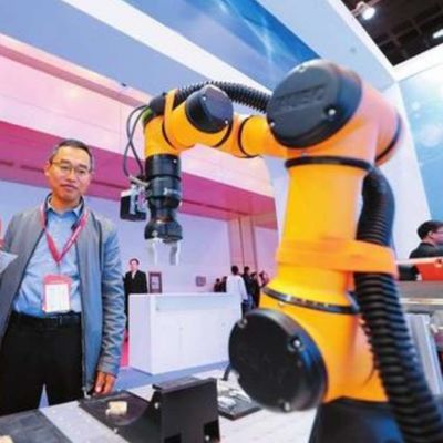 Cobot AUBO I16 6 Axis For Loading And Unloading As Collaborative Robot