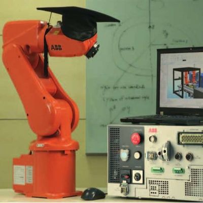 Small Industrial Robot IRB 120 With 6 Axis Industrial Robotic Arm For Cnc Assembly Robot