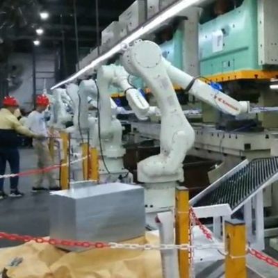 Industrial Robotic Arm 6 Axis Kawasaki RS050N With CNGBS Guide Rail For Pallet Handling Robot