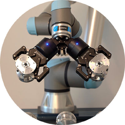 Adaptive Gripper Robotiq 2F-140 Work For Machine Tending And Engine Assembly Use With Cobot As Hand Gripper